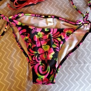 Patterned Bikini Bottoms
